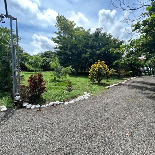 אורוטינה La Esmeralda Villa מראה חיצוני תמונה